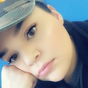 Meet your Posher, Karina